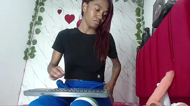 avaleri_cherry on StripChat 