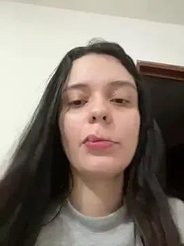 Bella-hadiid on StripChat 