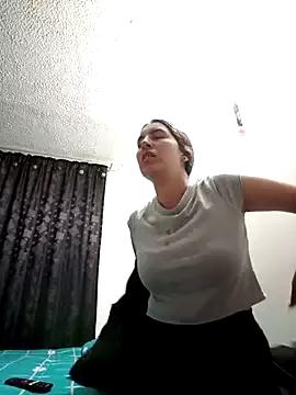Bonny_Klote on StripChat 