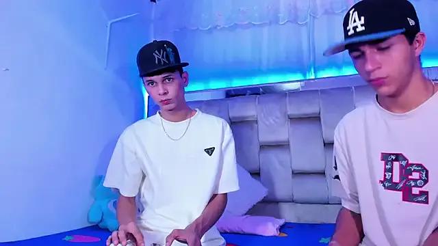 boyswantingplay from StripChat