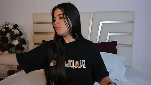 CamilaSofiia on StripChat 
