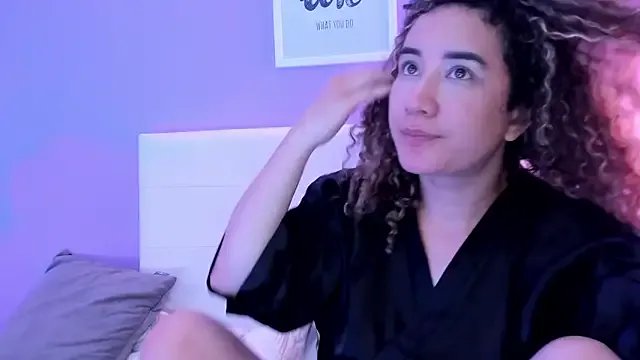 Freechat Charlotte11-11 on StripChat