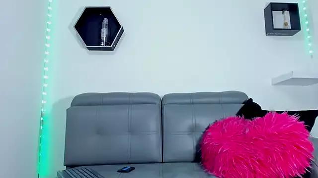Cherry_splash on StripChat 