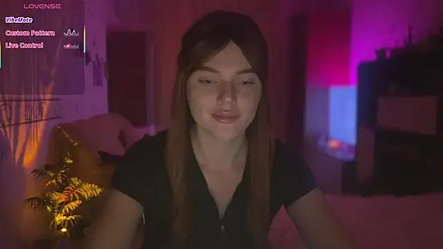 CherryRed_Girl from StripChat