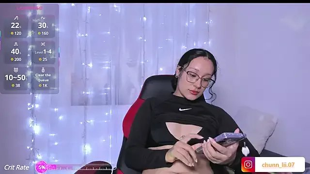 Offline chunn_liioo on StripChat