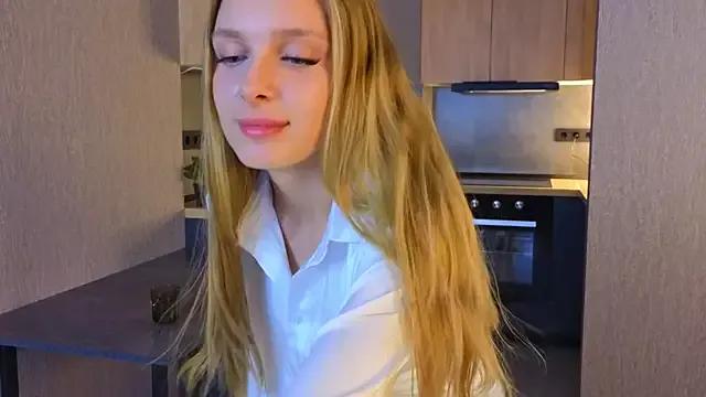 CindyGreen on StripChat 