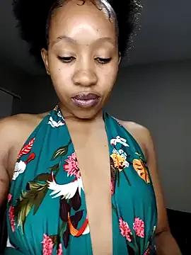 Freechat CocoSexyBabe on StripChat