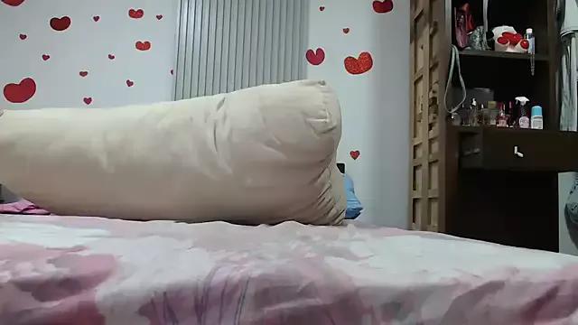 DanaiOluyi on StripChat 