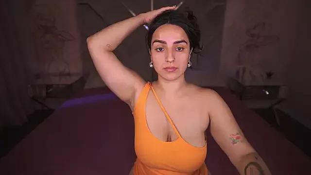 Daphne_Moss on StripChat 