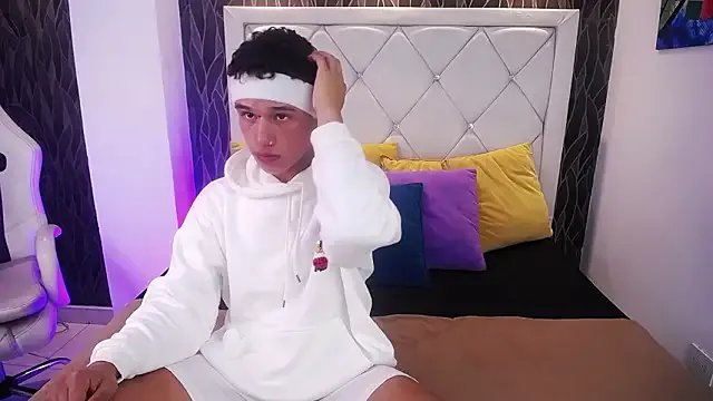 Freechat Dominik_Souza on StripChat