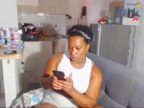 EbonyYara on StripChat 