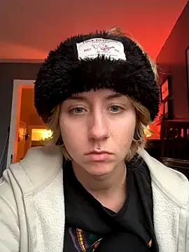 EllieELf from StripChat