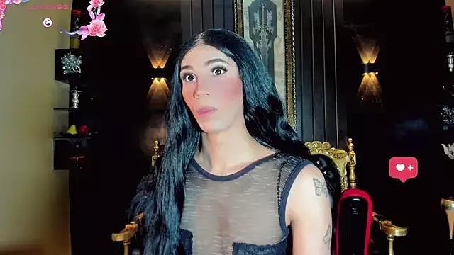 emelly_horny_ on StripChat 