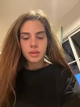 EmiliaCatalina on StripChat 