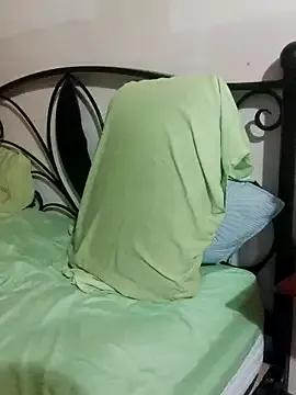 emiliemilf from StripChat