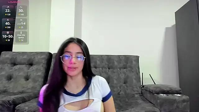 emmadiaz1 from StripChat
