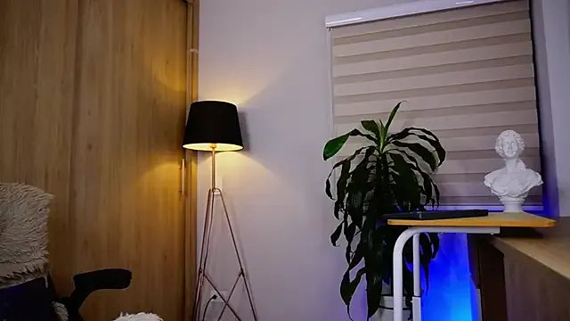 Offline Erick_Thompsonx on StripChat