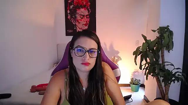 esmeraldaa230 from StripChat