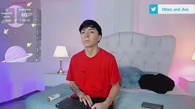 Freechat ethan_and_ava on StripChat