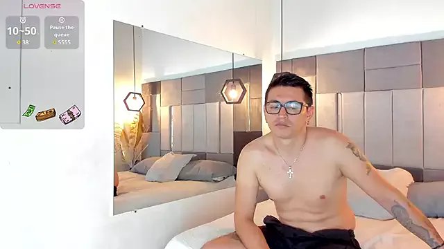 Freechat FreyrStone on StripChat