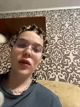 Gina_Blooms on StripChat 