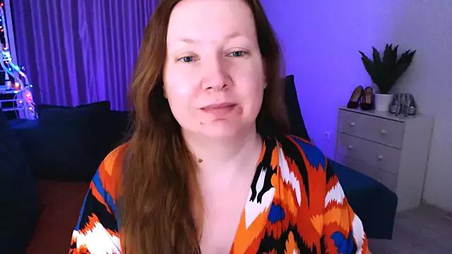 GoddessLara on StripChat 