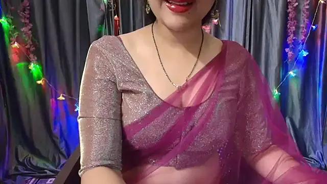 goldiwets from StripChat