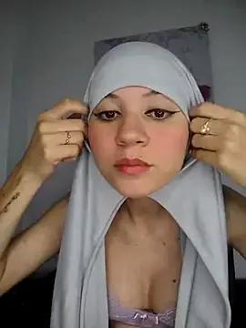 hanaa_18 on StripChat 