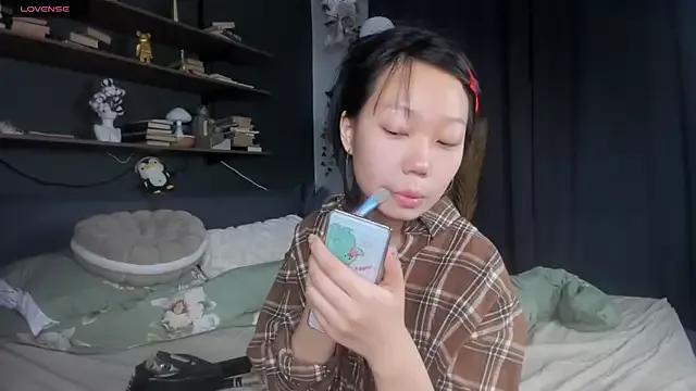 HinataBrooks on StripChat 
