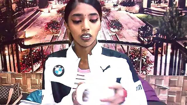 IndianSexySlender on StripChat 