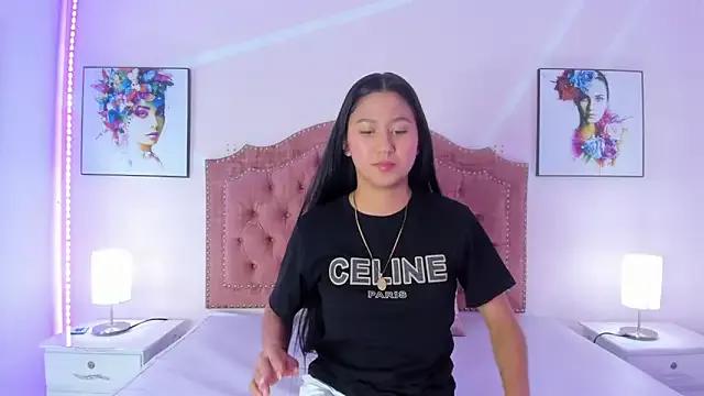 Iris_Thompson_ on StripChat 