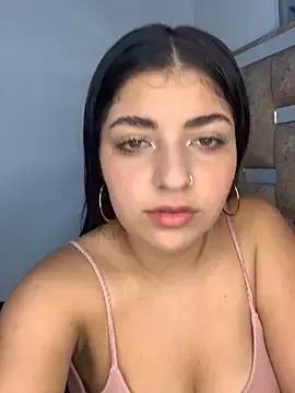 Isaa-Sweet on StripChat 
