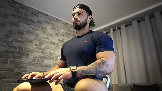 Offline jaxon_colton on StripChat