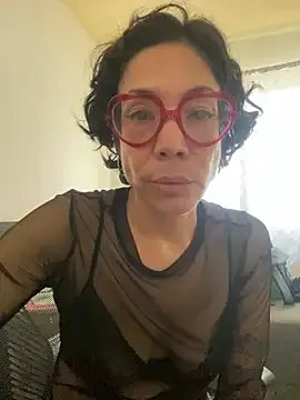 Offline JeanneDuval8888 on StripChat