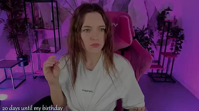 JennyDens on StripChat 