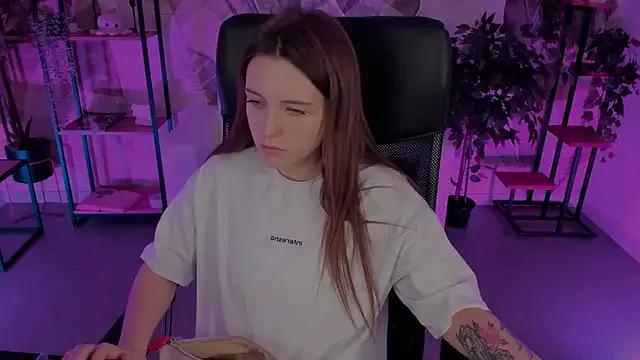 JennyDens on StripChat 
