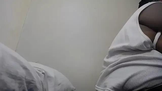 Jesbusty21 on StripChat 