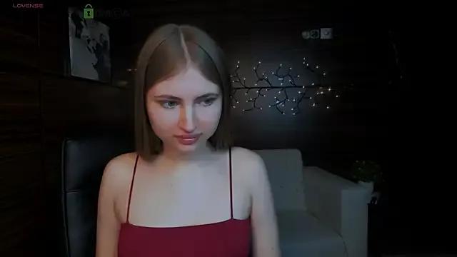 julia_love_love on StripChat 