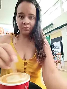 Freechat Julieth_hot-69 on StripChat