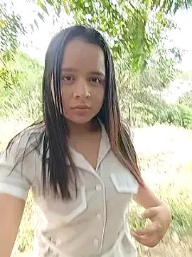 Freechat Julieth_hot-69 on StripChat