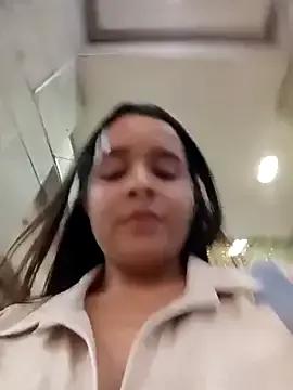 Freechat Julieth_hot-69 on StripChat