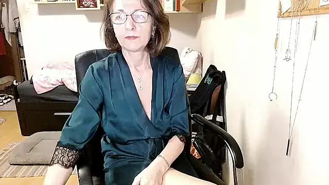 Group katemodel on StripChat