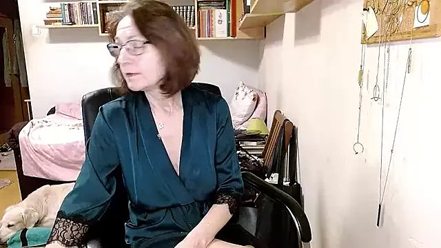 Group katemodel on StripChat