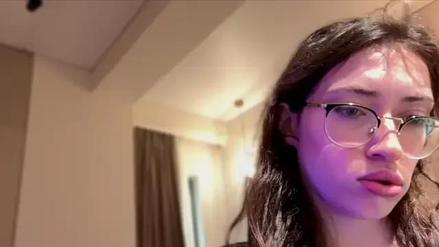 Kelly_Berry__ from StripChat