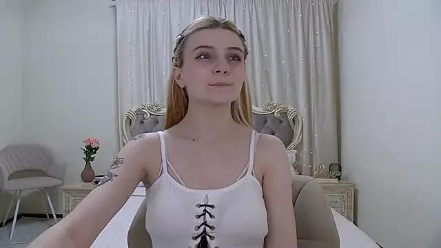KellyStone on StripChat 