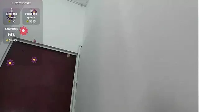 Offline KEYRA-MILLER- on StripChat