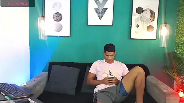 Freechat Kings_of_heaven on StripChat