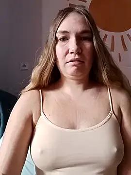 KisaVixen from StripChat