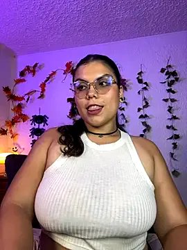 Offline kittylu__ on StripChat