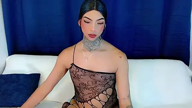 Offline laura_sweett120 on StripChat